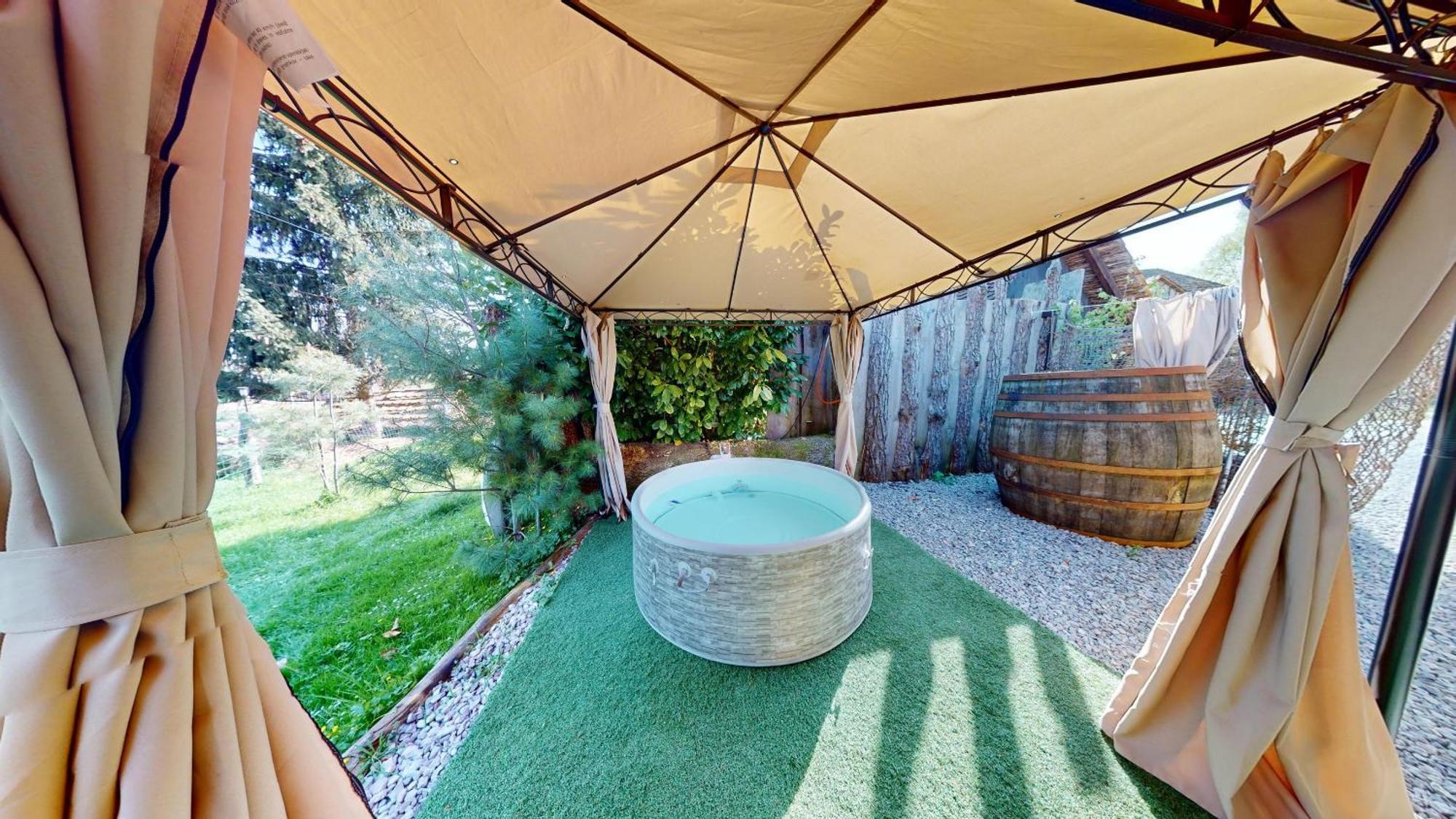 Resort Hisa Ida - Apartments With Hot Tub And Sauna Ivancna Gorica Quarto foto